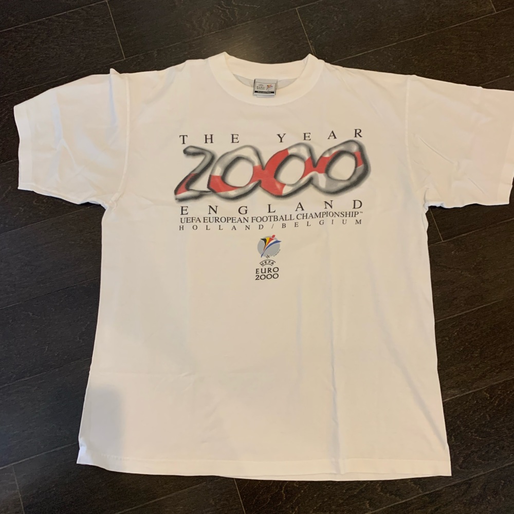 Men’s 2000 UEFA tee shirt
